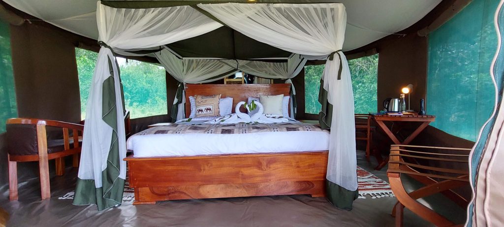 tent king bed